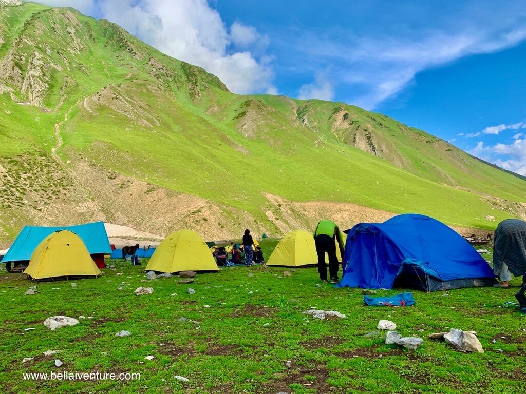 印度 India 北北印  North India 喀什米爾 Kashmir 大湖健行 trekking Kashmir Great Lakes Trek 帳篷群