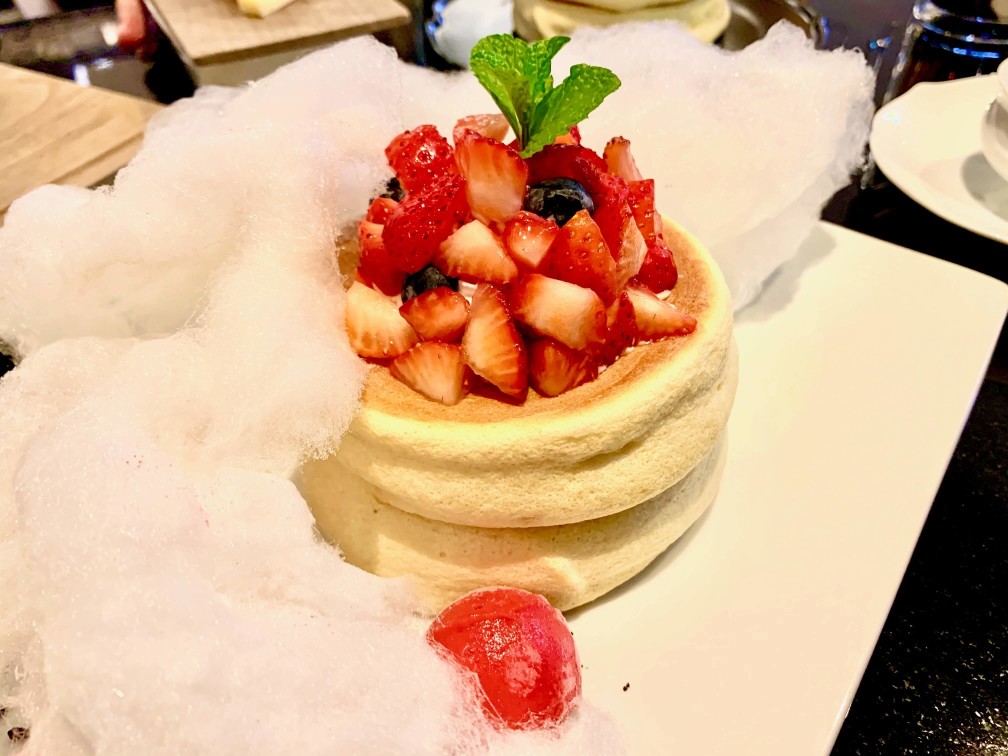 Regent X Tsubaki salon 晶華酒店 椿鬆餅 中山區 北海道粉雪厚鬆餅 草莓