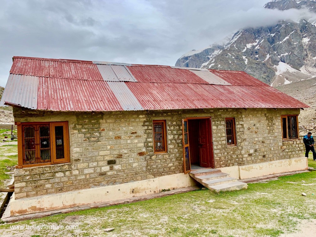 印度 India  北印度North india 斯碧提山谷 Spiti valley  公路旅行 road trip 冰河 glacier 紅色小屋
